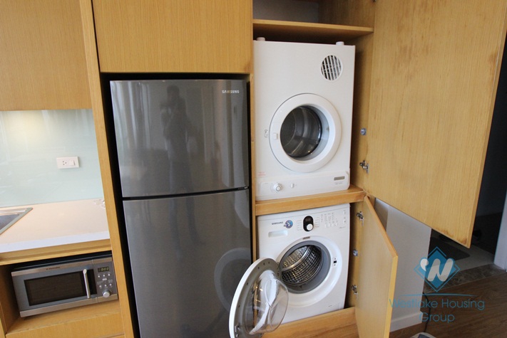 02 bedrooms and lake view apartment for rent in Dang Thai Mai St, Tay Ho, Ha Noi